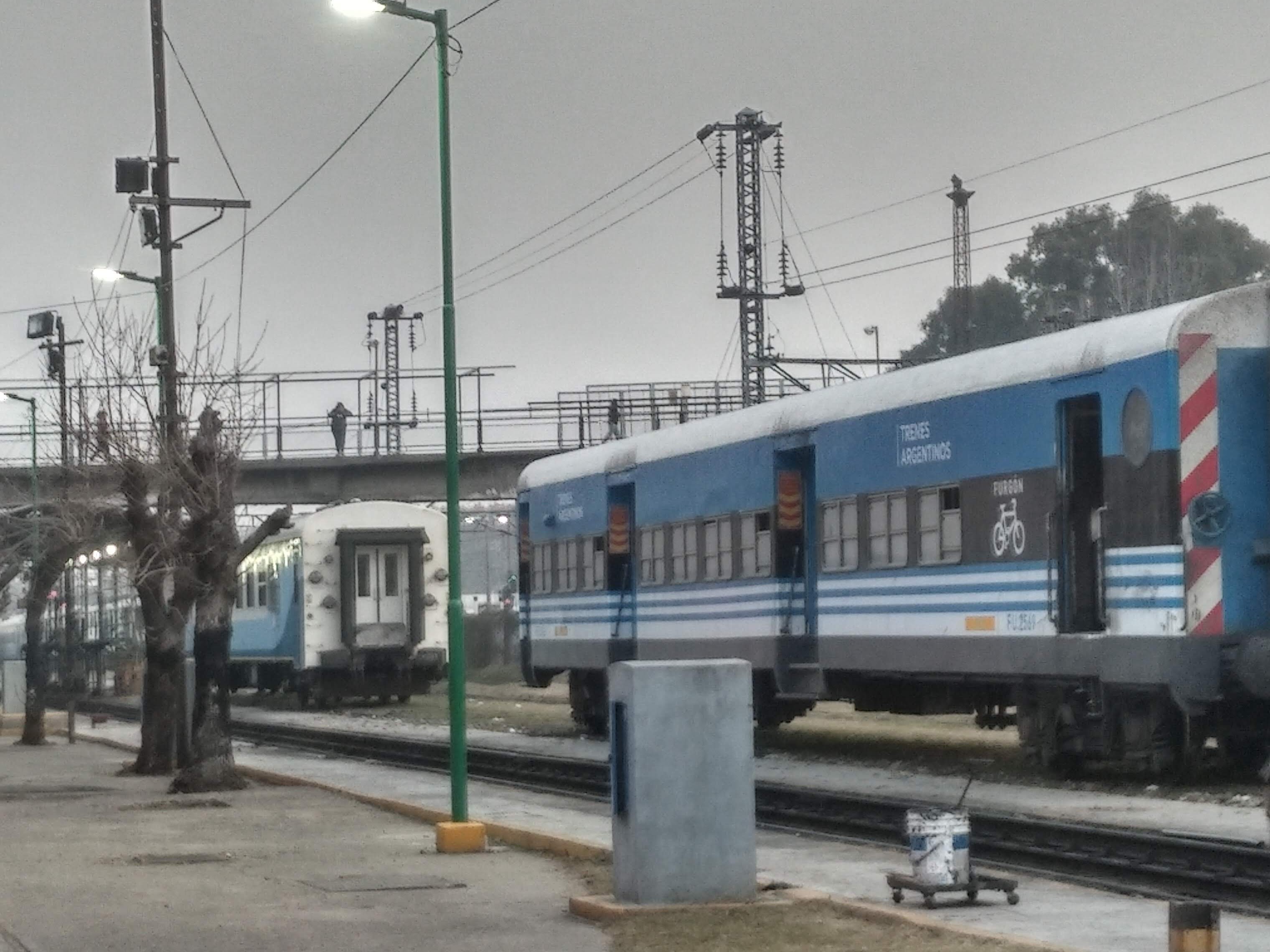 Coches ferroviarios de Trenes Argentinos en Remedios de Escalada